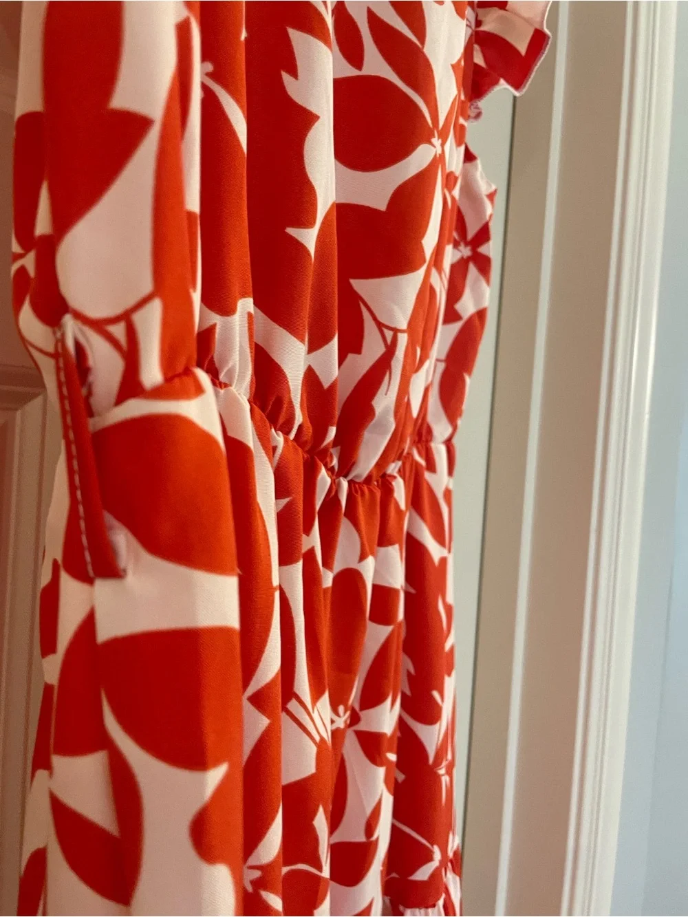 Red & White Floral Tiered Midi Dress - Picture 4 of 4